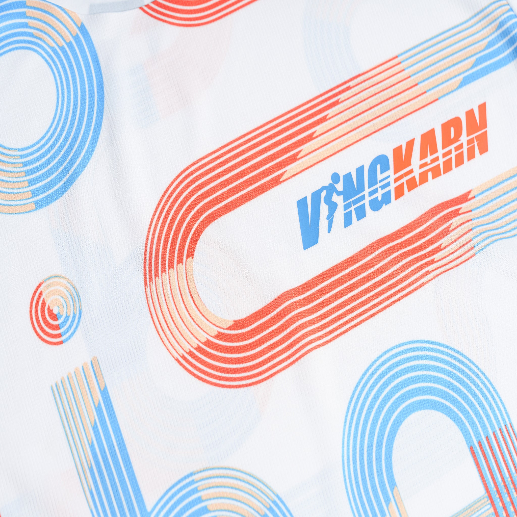 Round neck running track shirt White